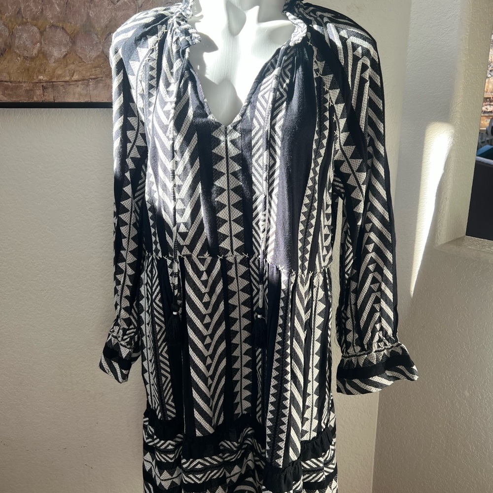 Maeve from Anthropologie Monochrome Geometric Long Sleeve Dress - Picture 2 of 8